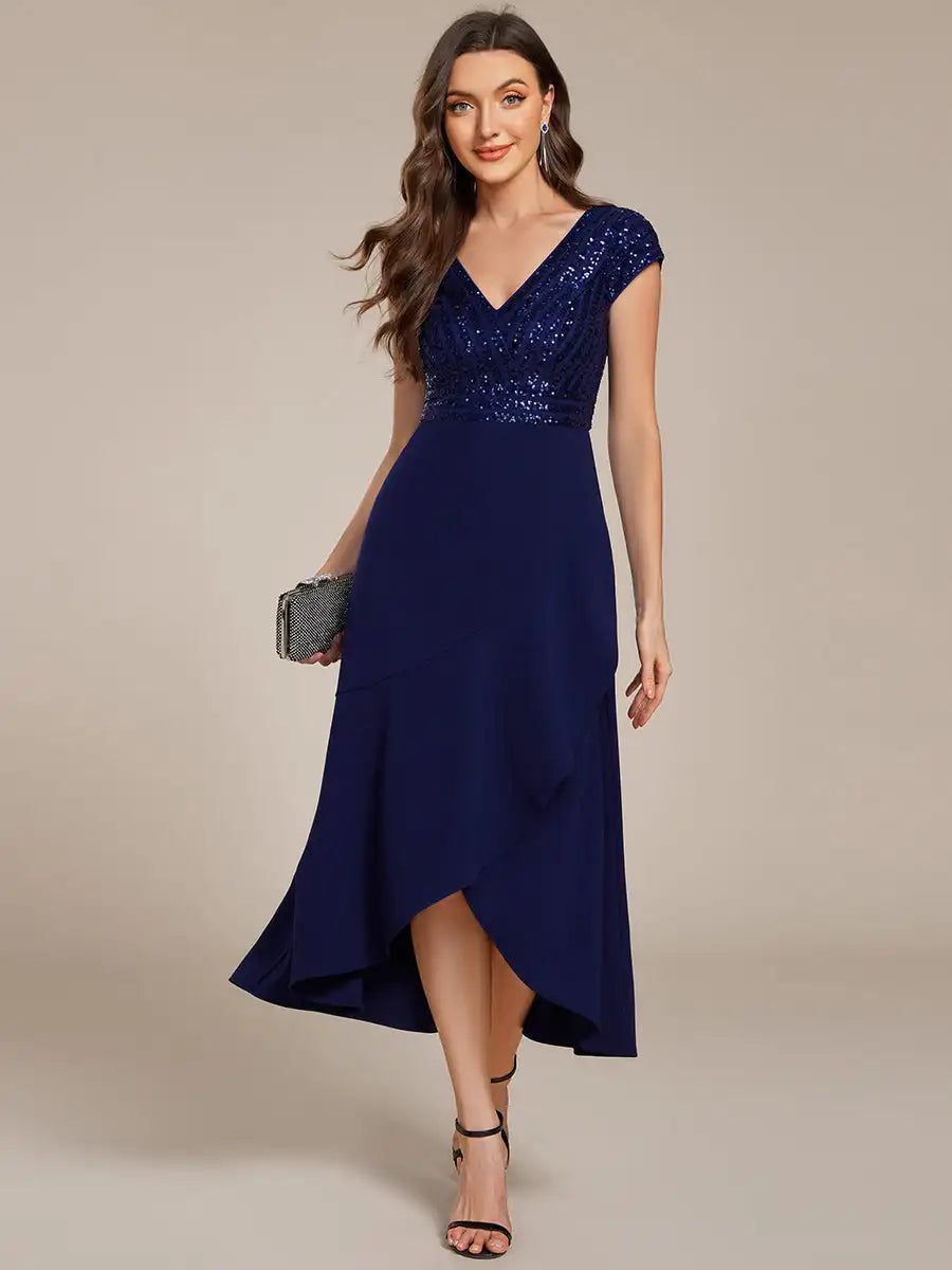 Vestido con Lentejuelas y Escote en V